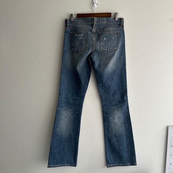 Victoria’s Secret low rise destructed finish jeans - like new Sz 4 - Picture 5 of 8